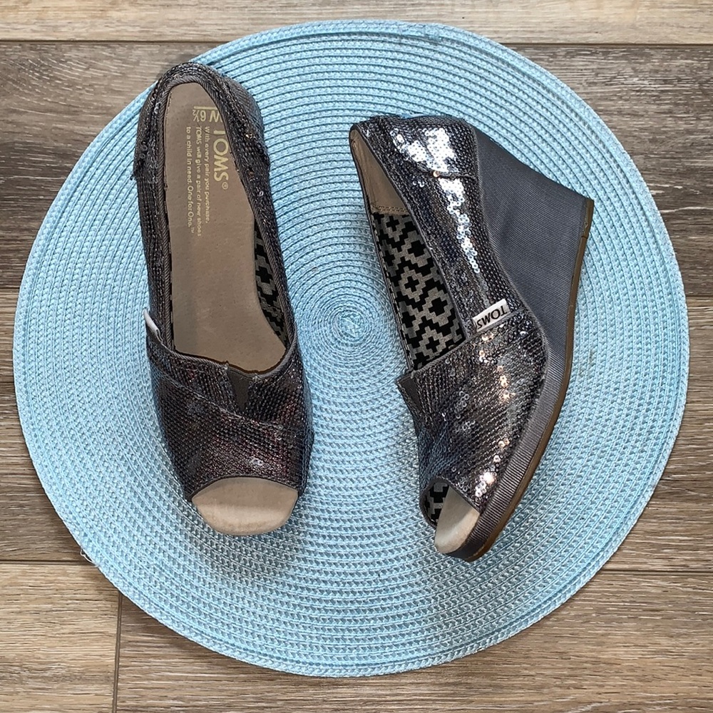 Toms Silver Sequins Wedges